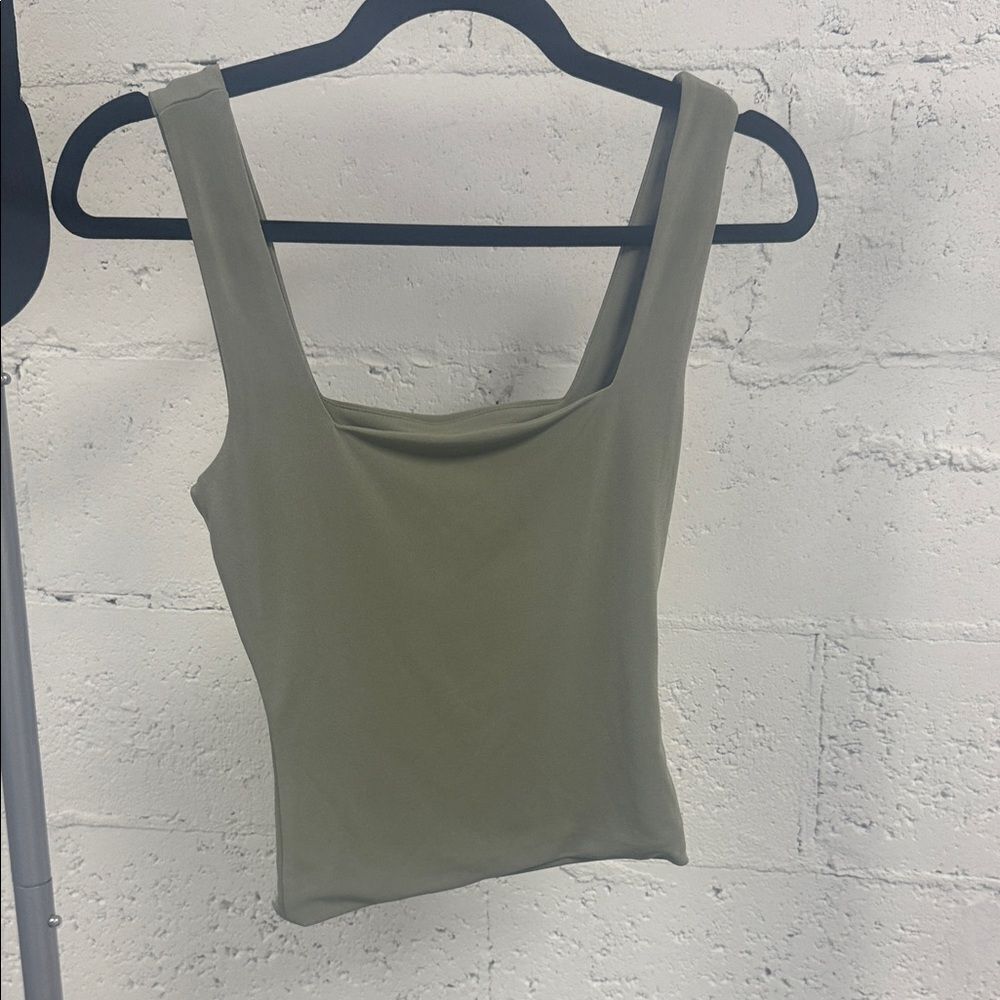 Leith Green Square Neck Tank Top WORN ONCE Size XS